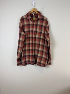 Vintage Plaid Wool Button-Up Flannel Shirt in Red, Cream & Navy